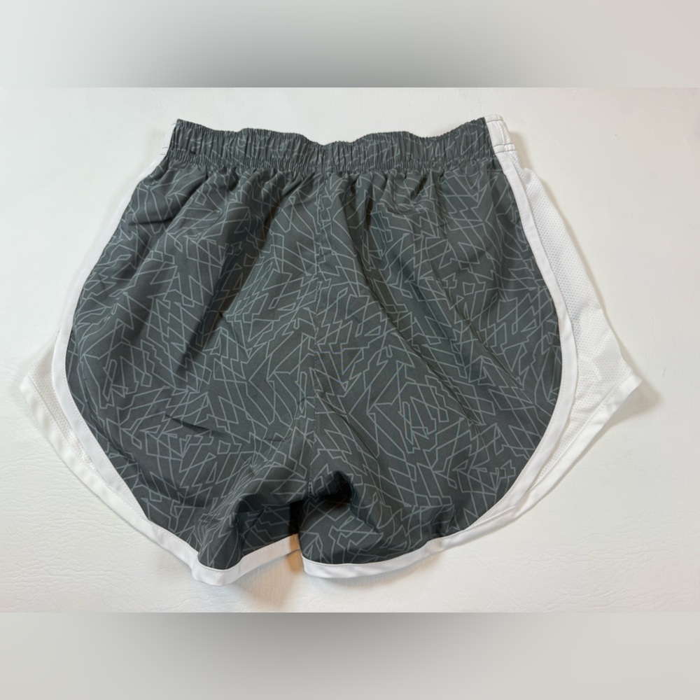 Nike drift embroidered papering athletic women’s XS shorts black orange (bin N) - Picture 7 of 8